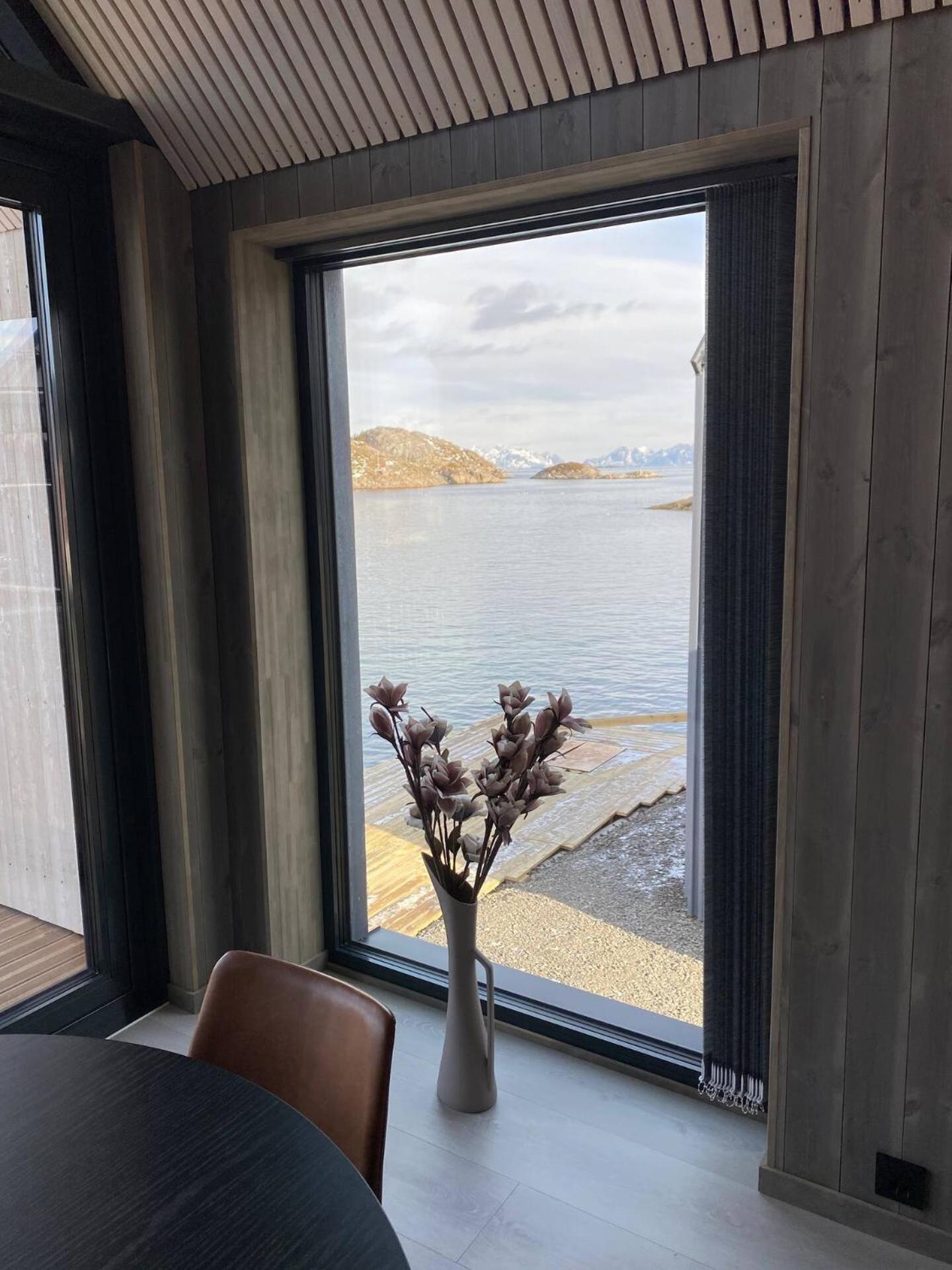 Ny Leilighet I Henningsvaer! ภายนอก รูปภาพ