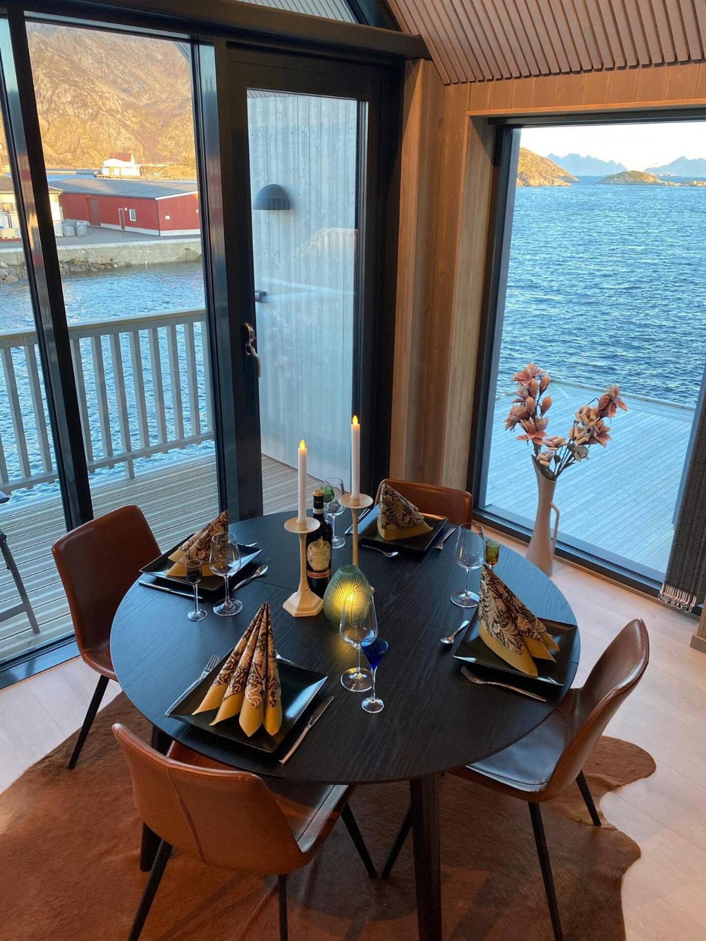 Ny Leilighet I Henningsvaer! ภายนอก รูปภาพ