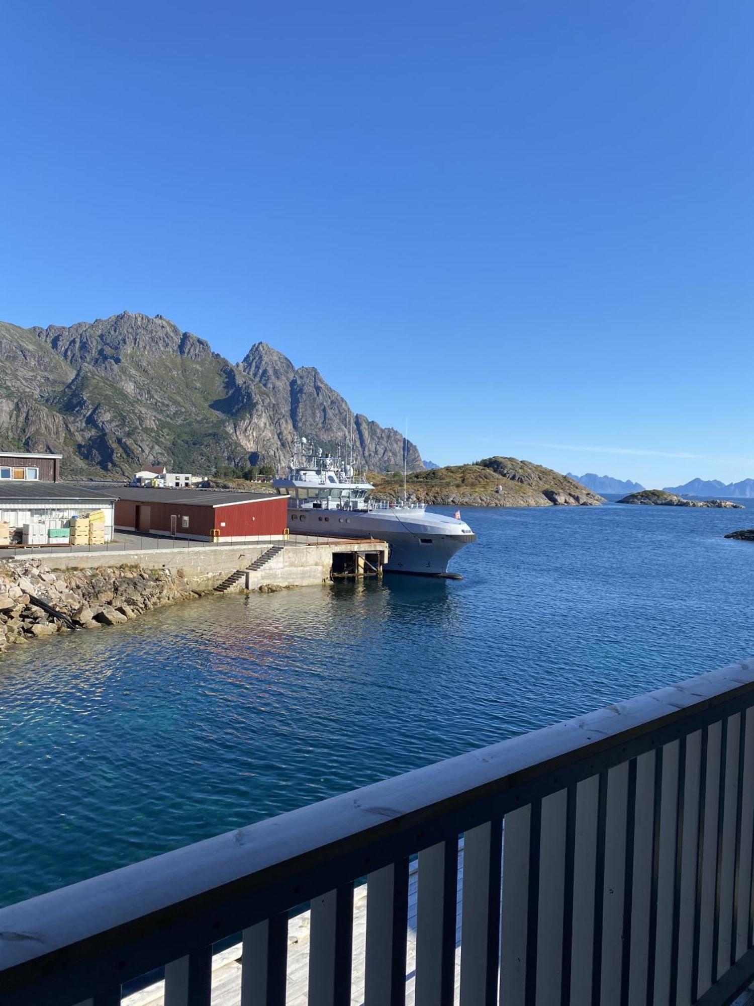 Ny Leilighet I Henningsvaer! ภายนอก รูปภาพ